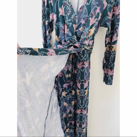 Floral Maternity Dress with Slit - Picture 3 of 6